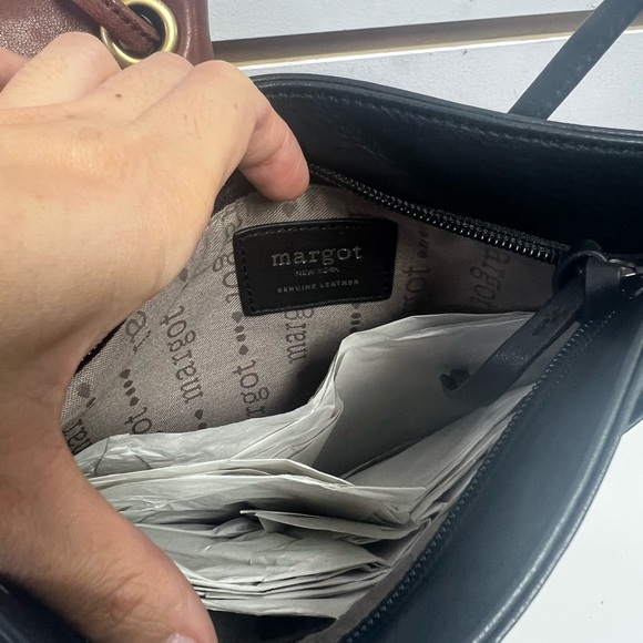 - Bag - Picture 3 of 4